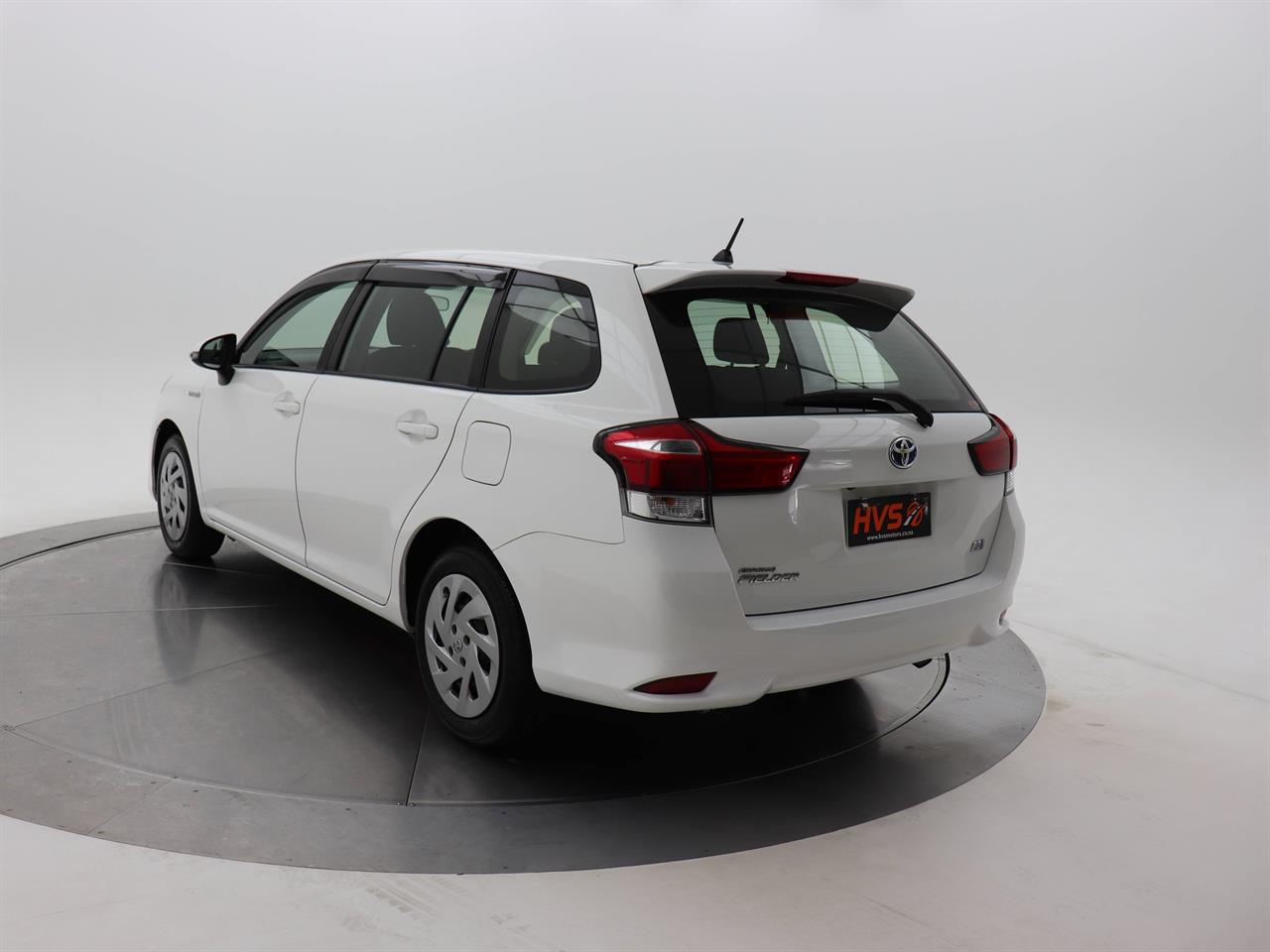 Toyota Corolla 1.5 Fielder Hybrid Facelift 8SRS