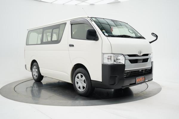 Toyota Hiace VAN LONG DX