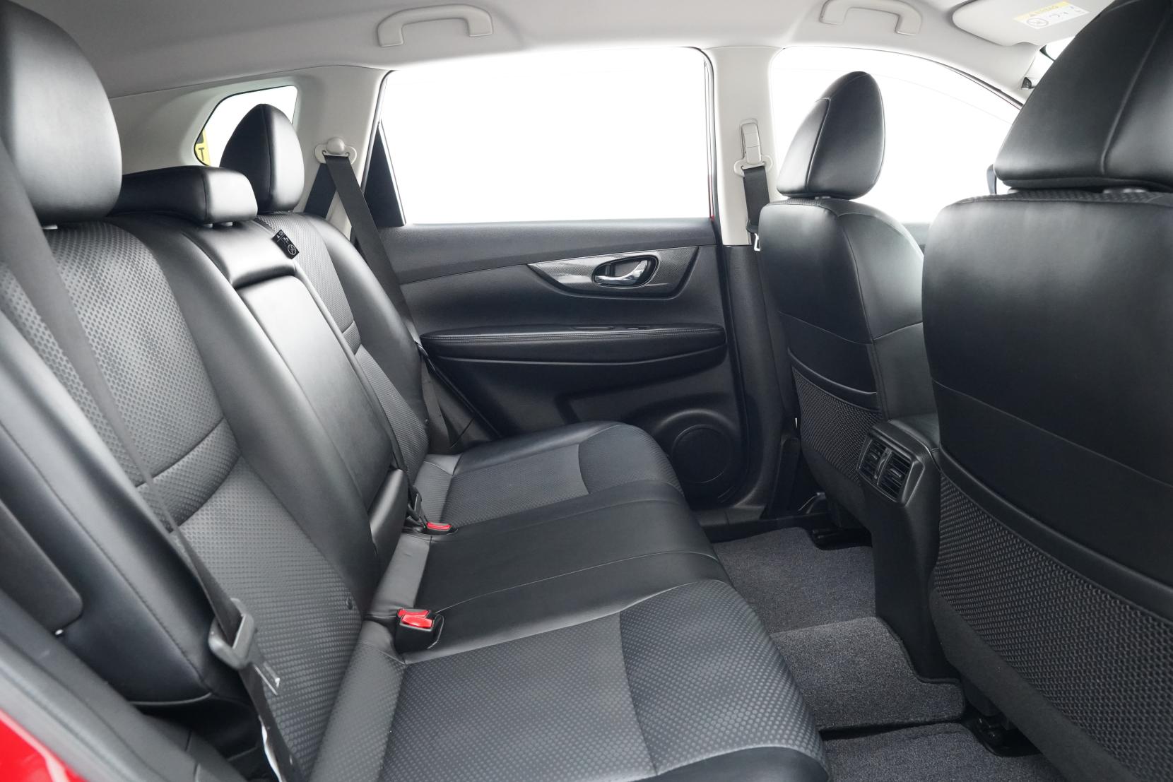Nissan X-TRAIL 2.0 20X 2WD 5 Seater