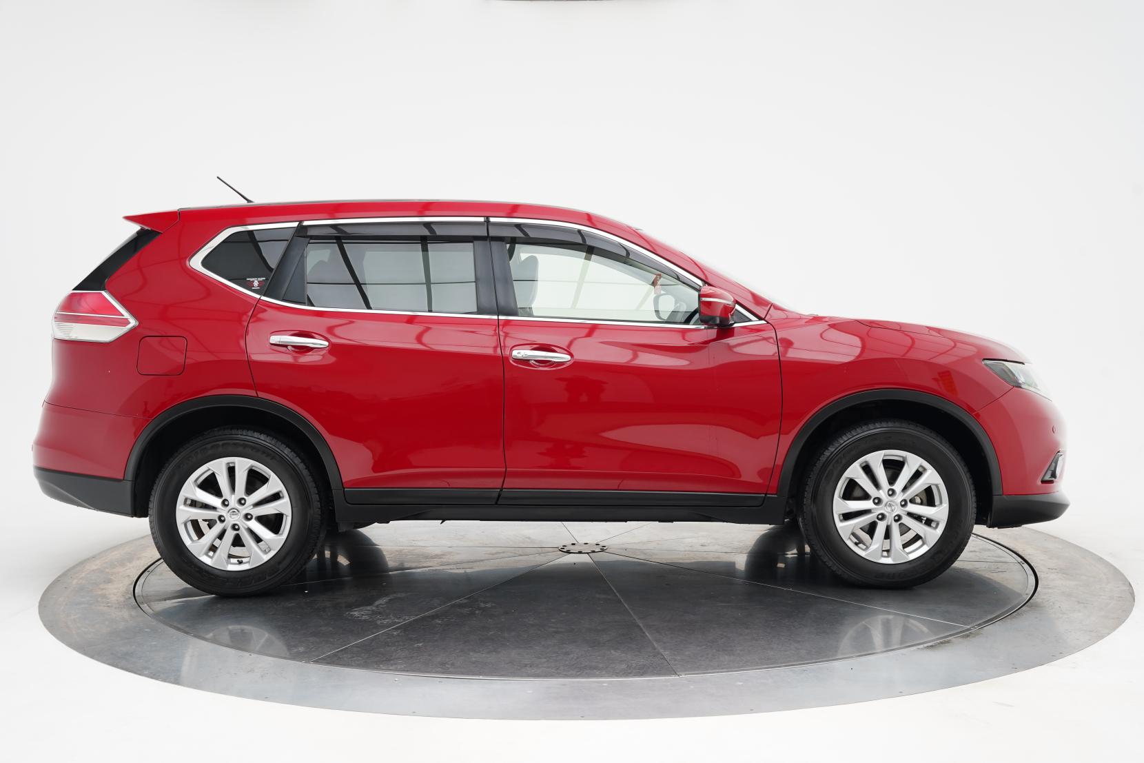 Nissan X-TRAIL 2.0 20X 2WD 5 Seater