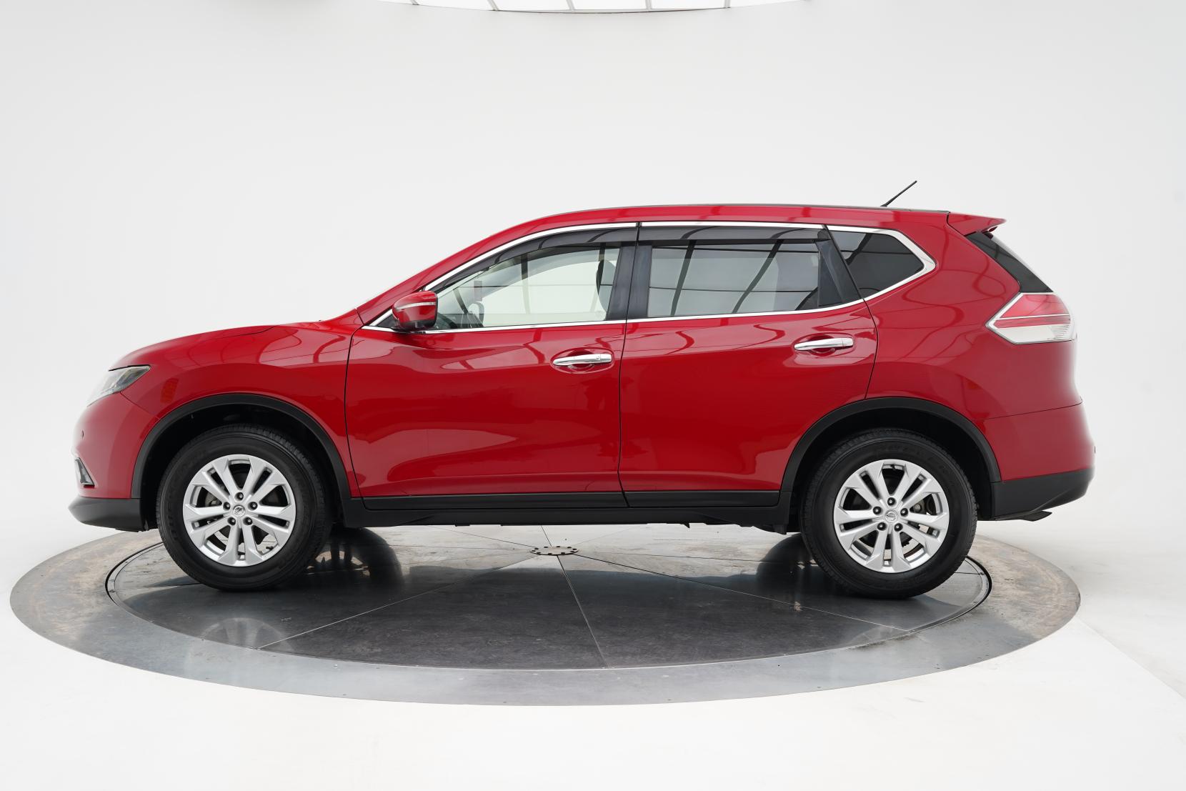 Nissan X-TRAIL 2.0 20X 2WD 5 Seater