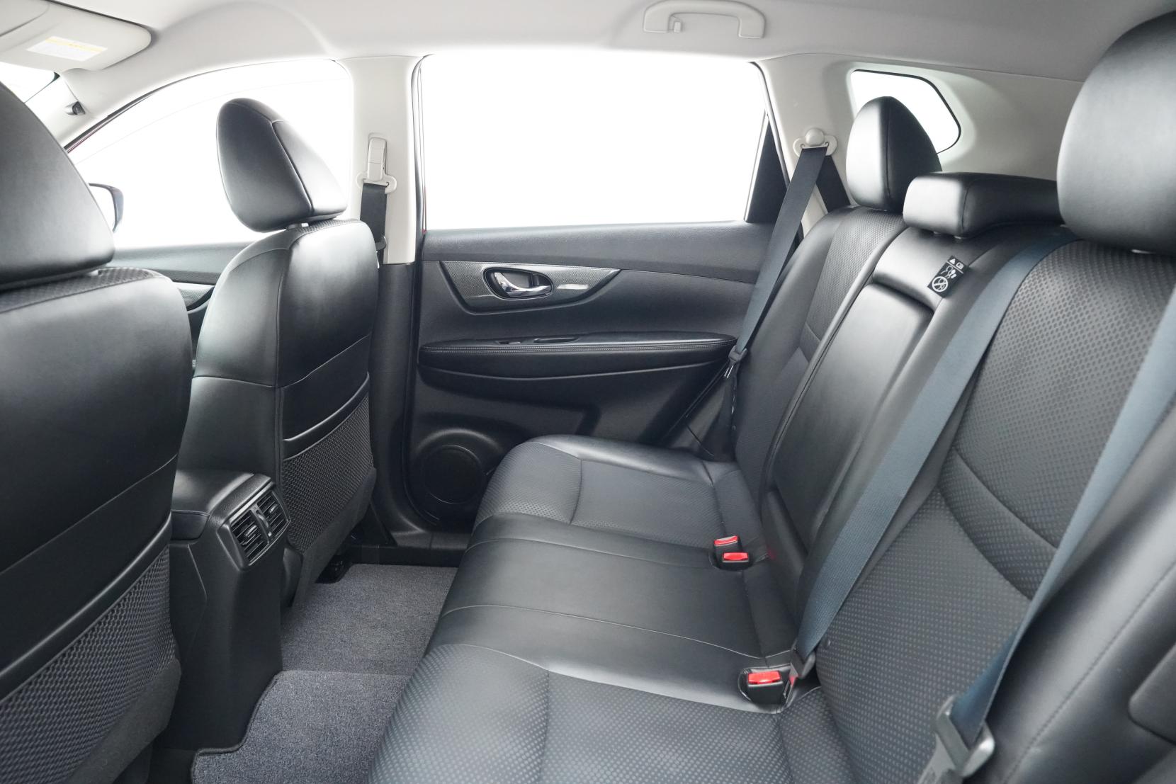 Nissan X-TRAIL 2.0 20X 2WD 5 Seater