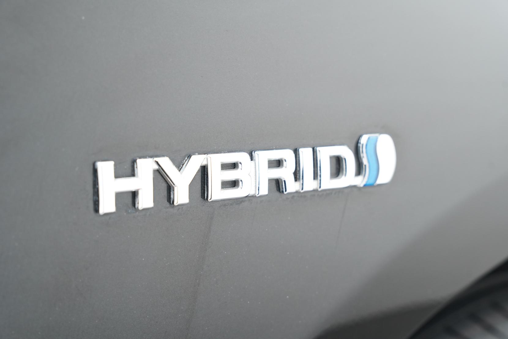 Toyota AQUA 1.5 Hybrid L