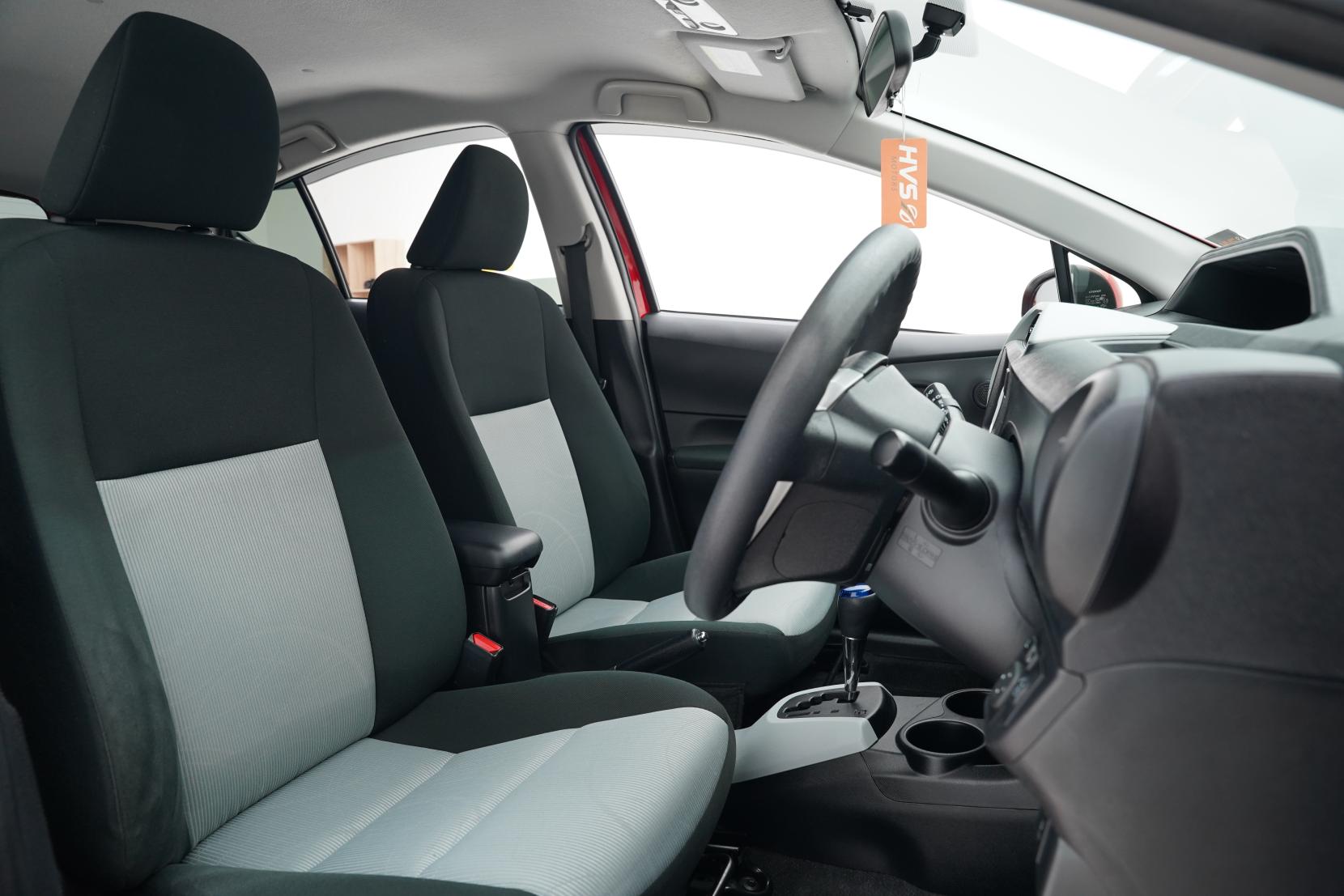Toyota Aqua 1.5 S Push Start