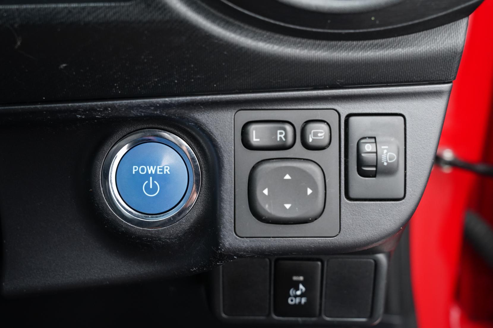 Toyota Aqua 1.5 S Push Start