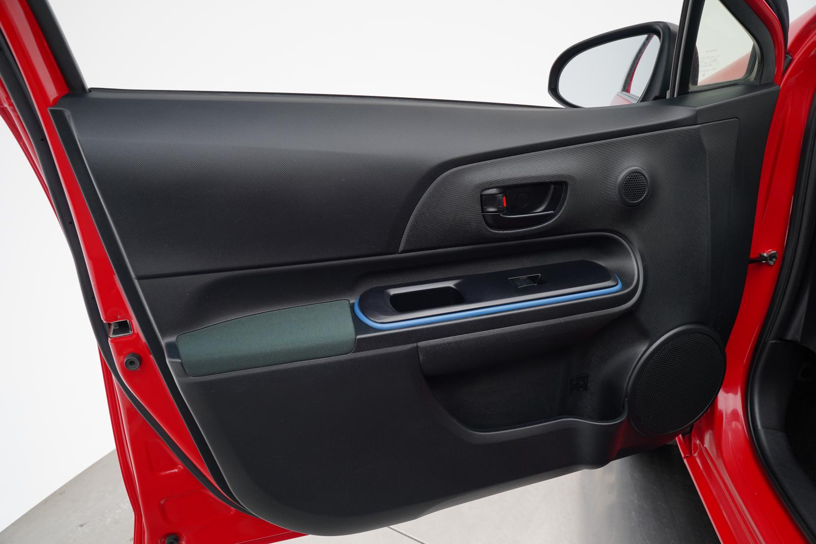 Toyota Aqua 1.5 S Push Start