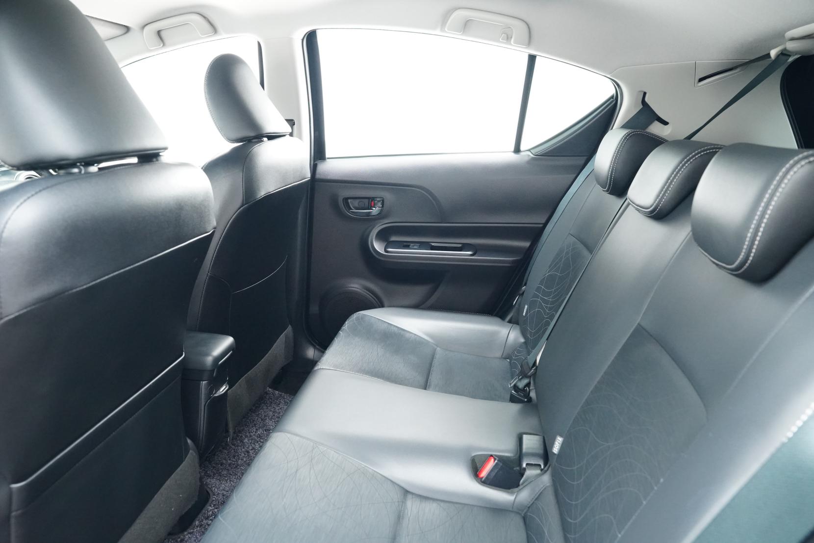 Toyota AQUA 1.5 G Leather