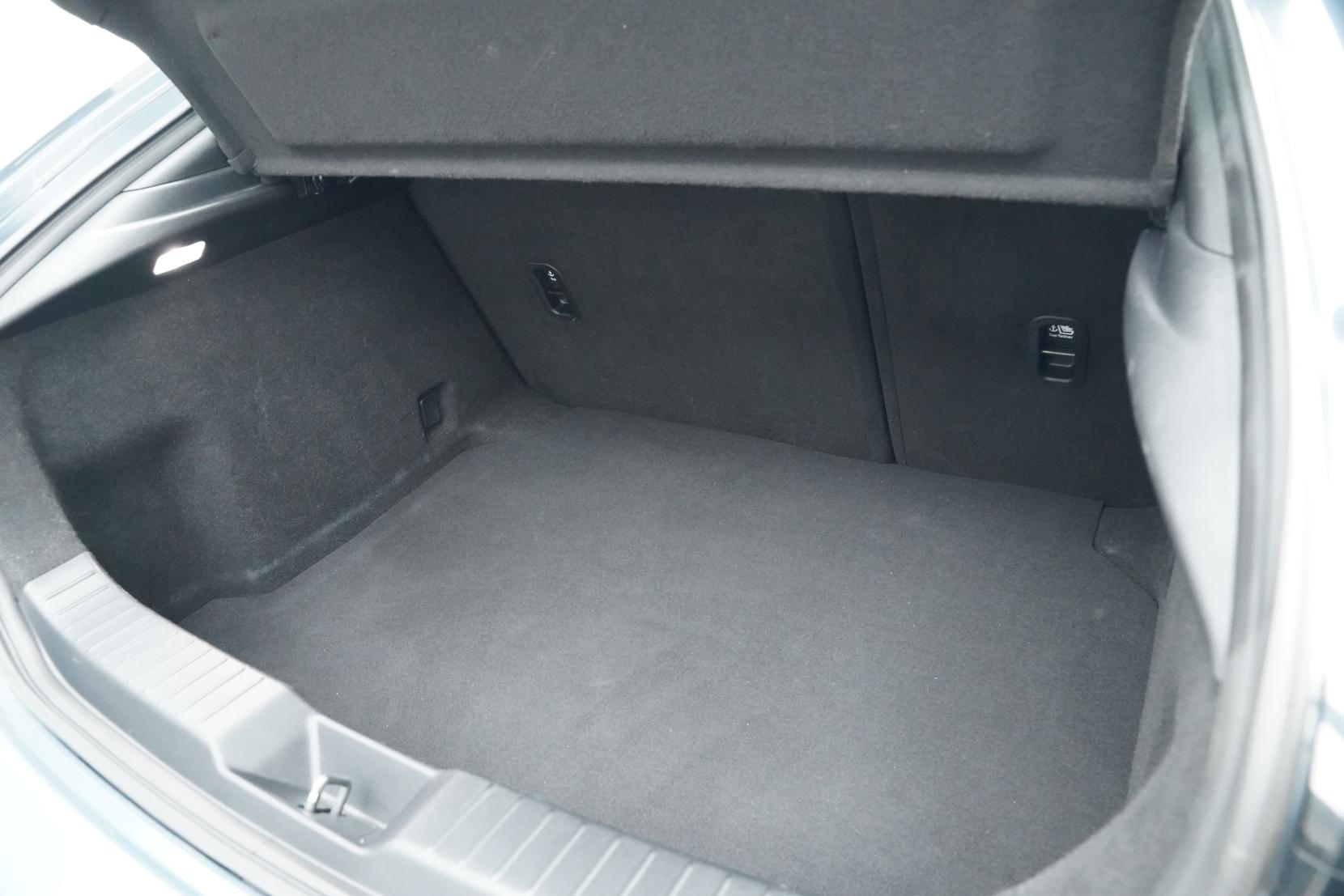 Mazda 3 2.0 Fastback 20S Touring Selection