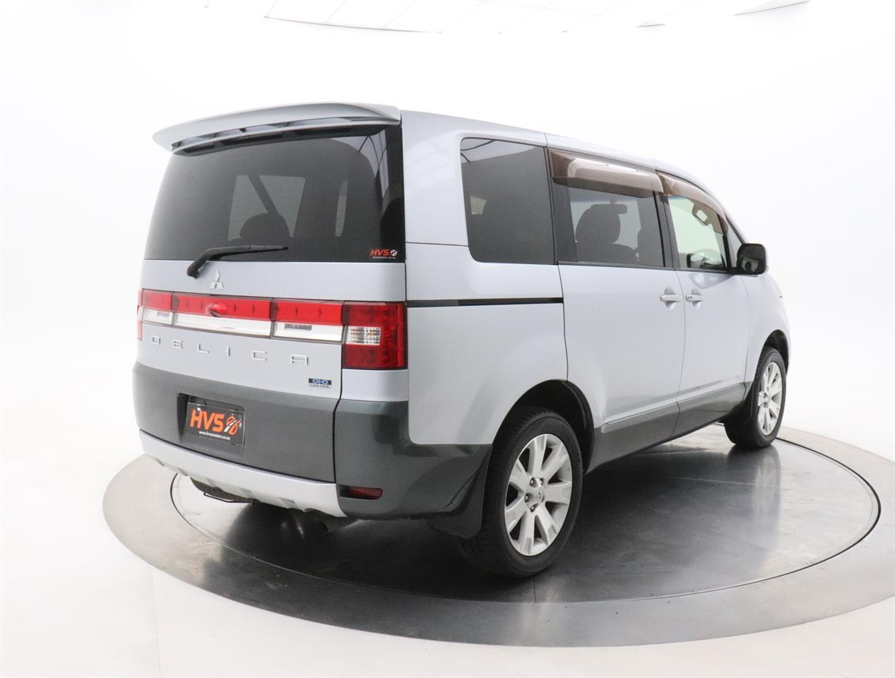Mitsubishi Delica (1968–present) 2.3 D Premium CV5W