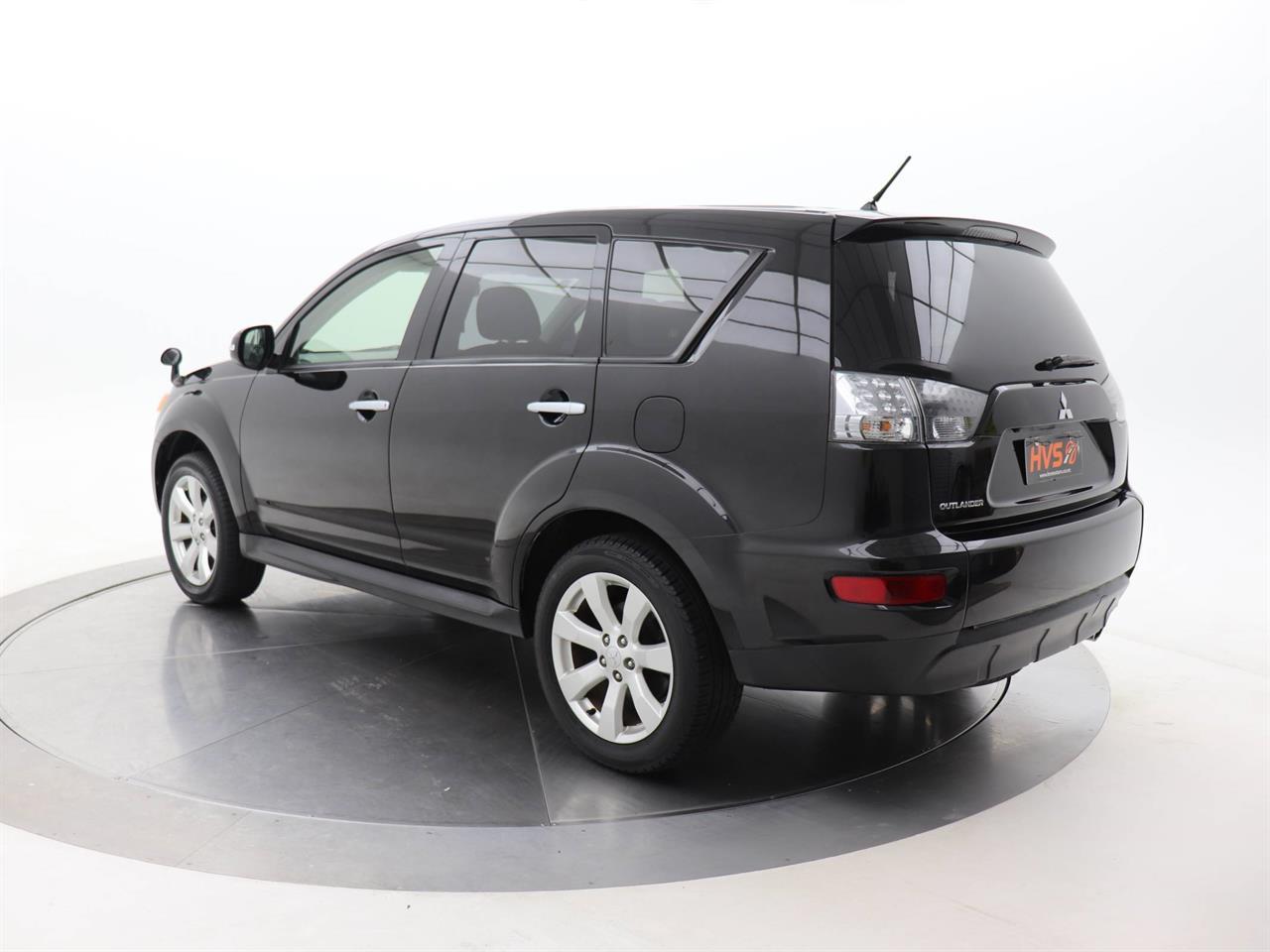 Mitsubishi Outlander 2.4 24G 4WD 7 Seater