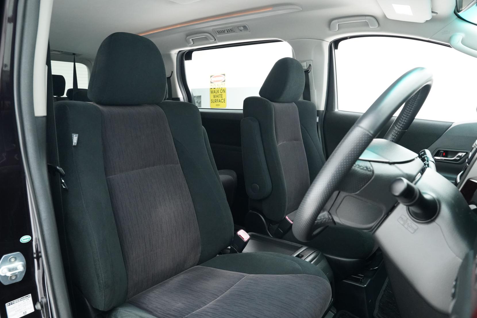 Toyota Alphard 2.4Z 8ST