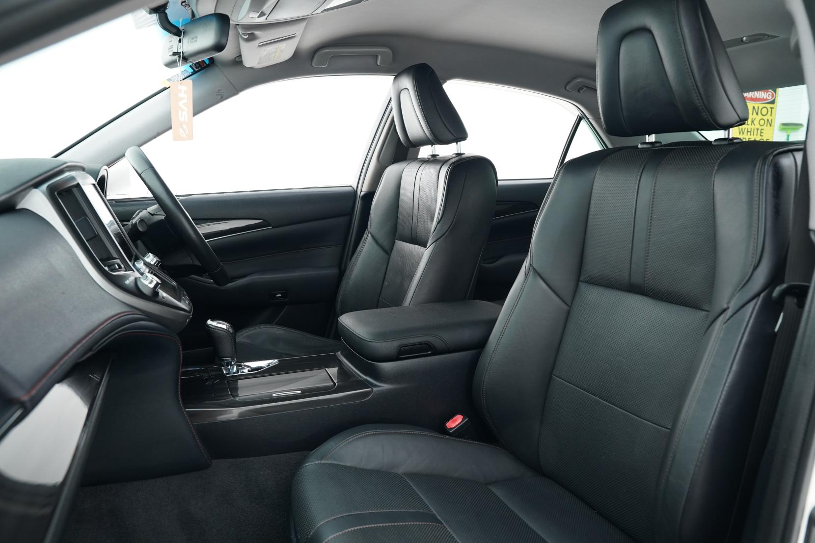 Toyota Crown HYBRID ATHLETE S