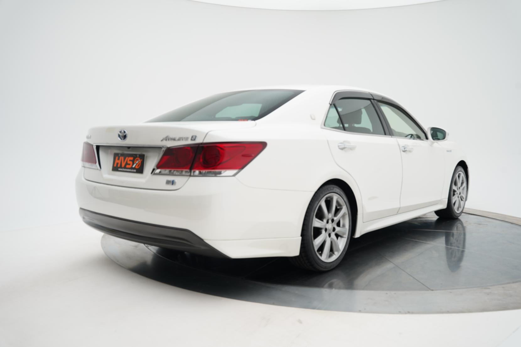 Toyota Crown HYBRID ATHLETE S
