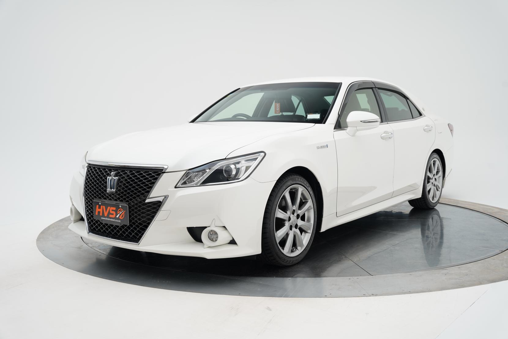 Toyota Crown HYBRID ATHLETE S