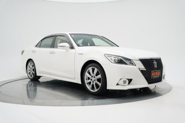 Toyota Crown HYBRID ATHLETE S