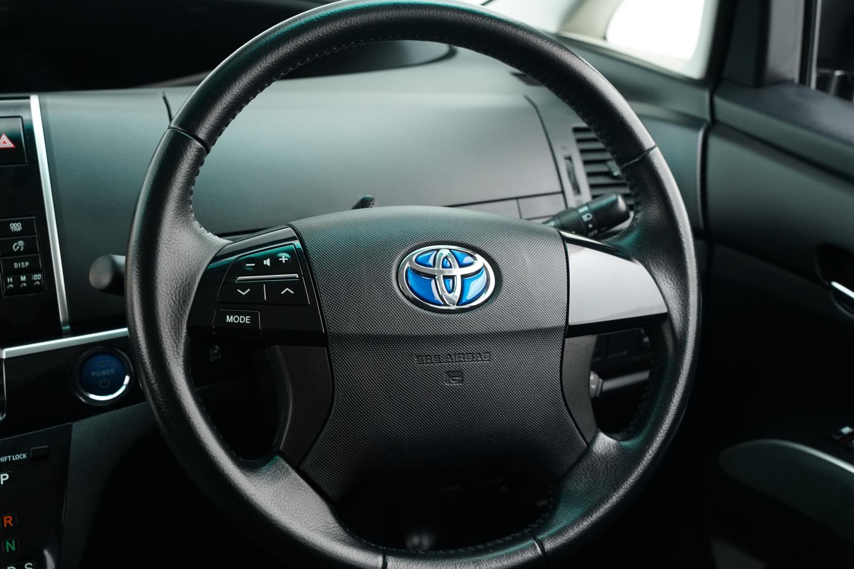 Toyota Estima 2.4 HYBRID AERAS 4WD
