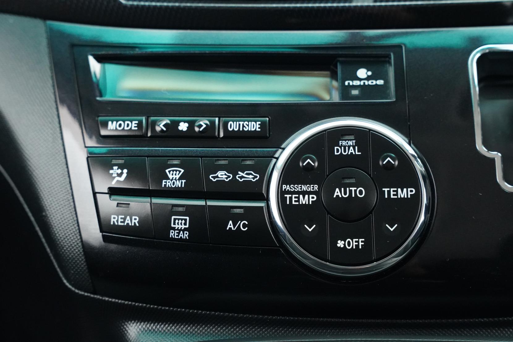 Toyota Estima 2.4 HYBRID AERAS 4WD
