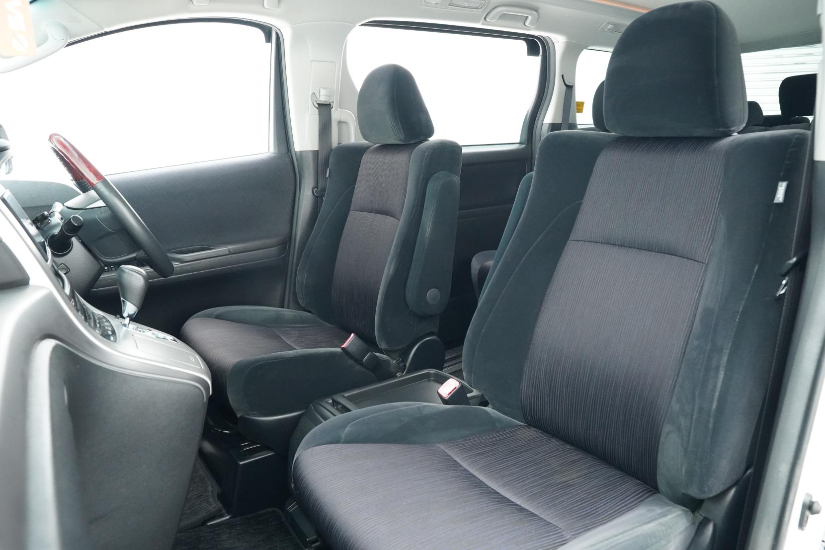 Toyota Alphard 3.5 3.5Z 8 Seater