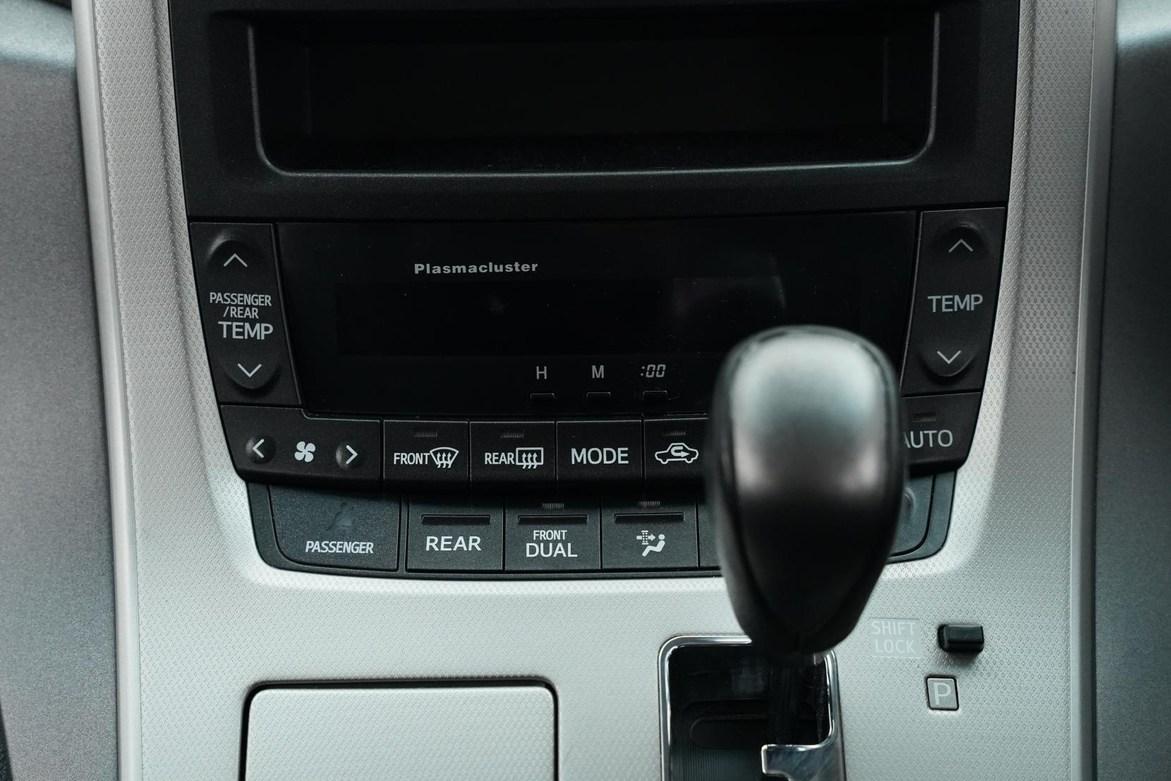 Toyota Alphard 3.5 3.5Z 8 Seater