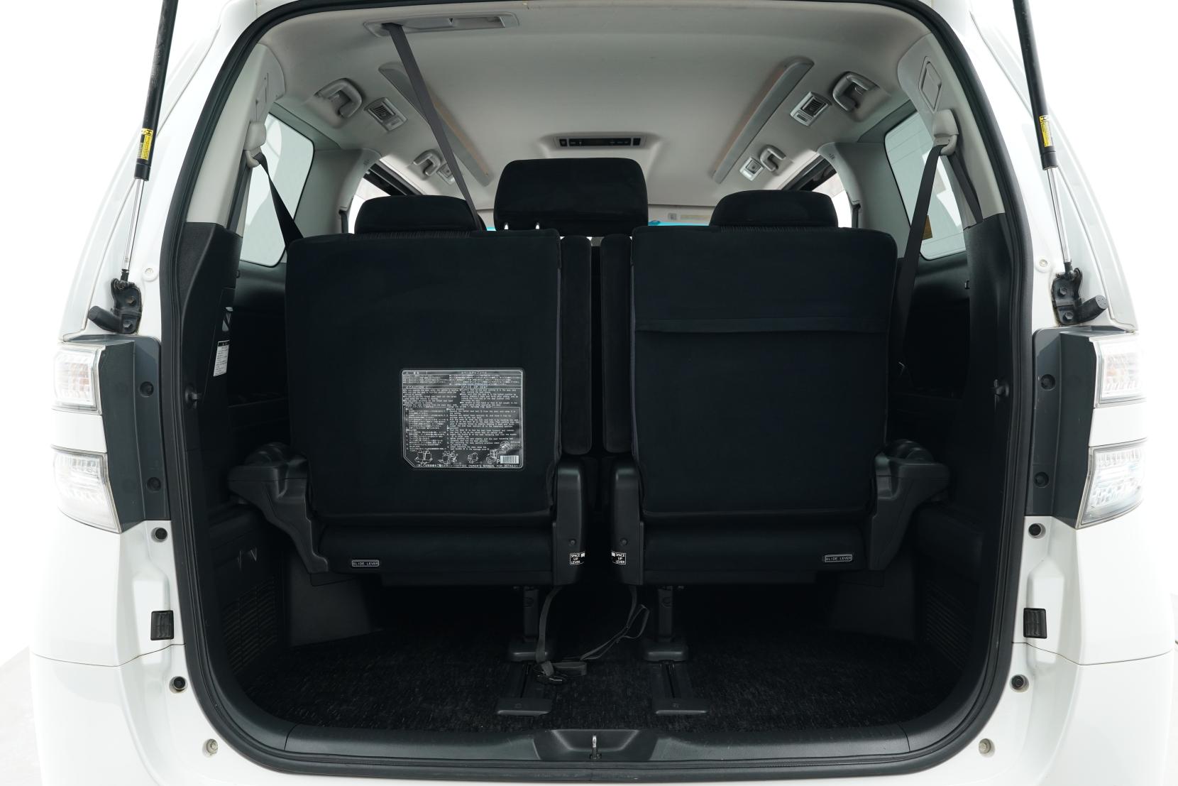 Toyota Alphard 3.5 3.5Z 8 Seater