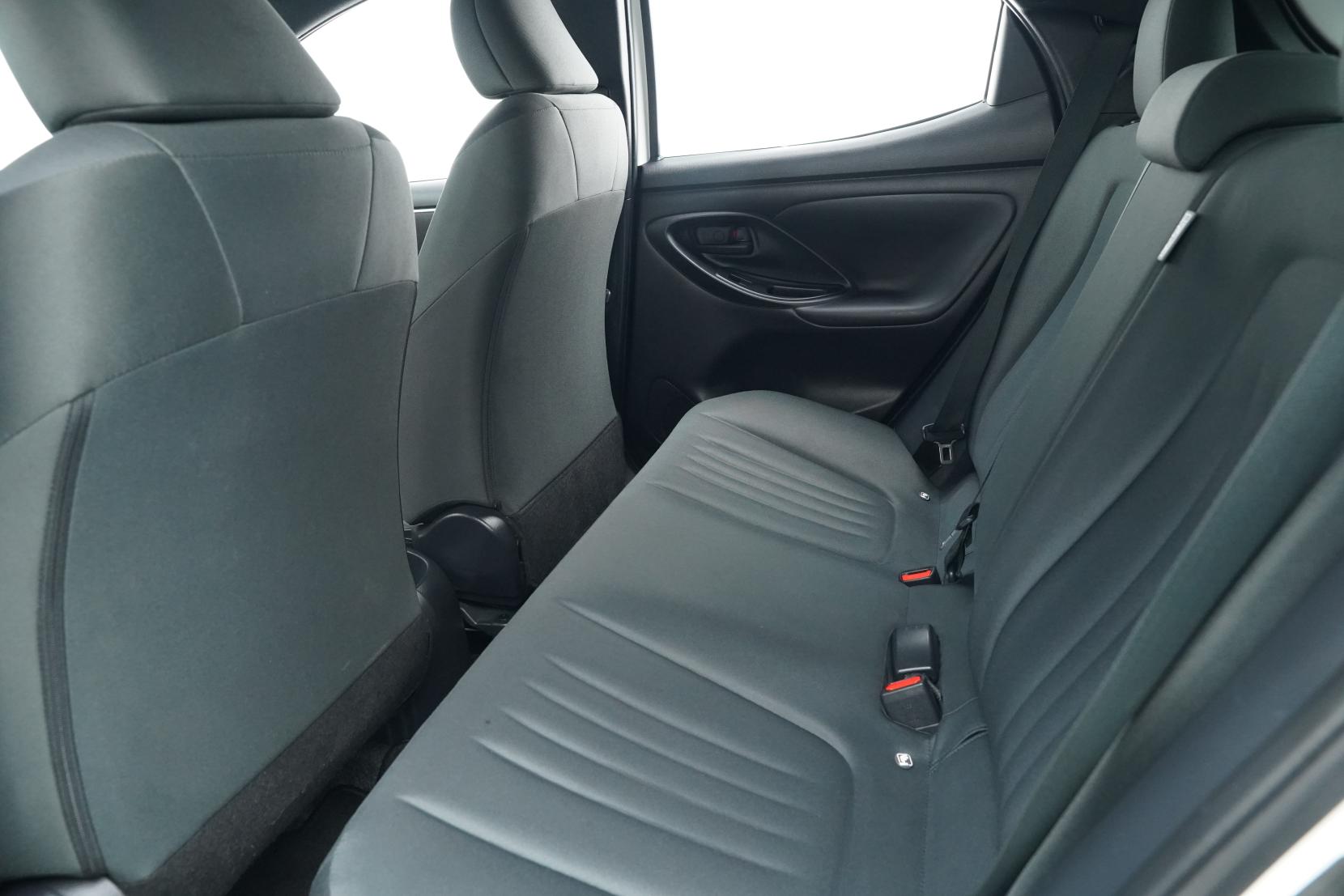 Toyota Yaris 1.5 Hybrid X
