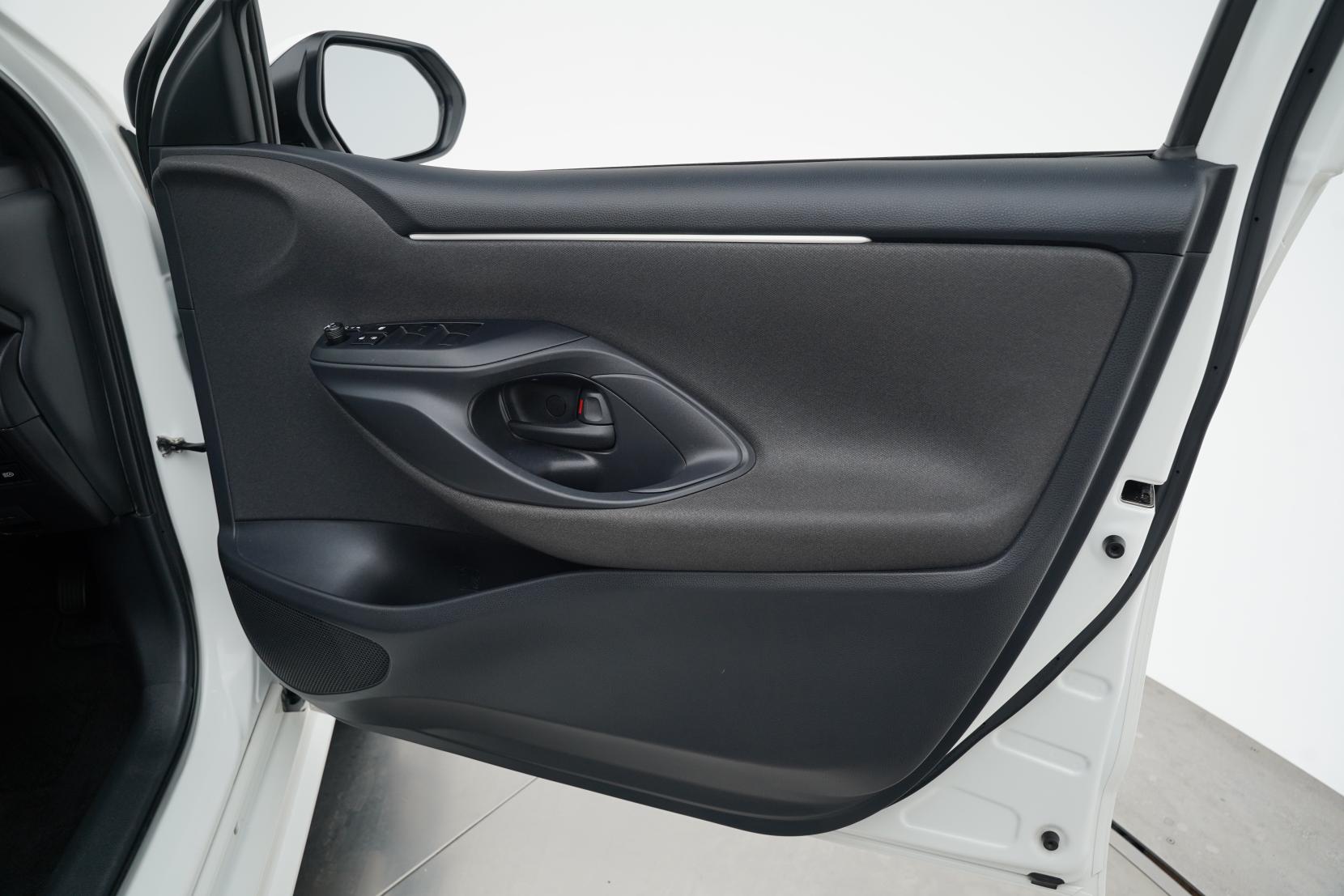 Toyota Yaris 1.5 Hybrid X