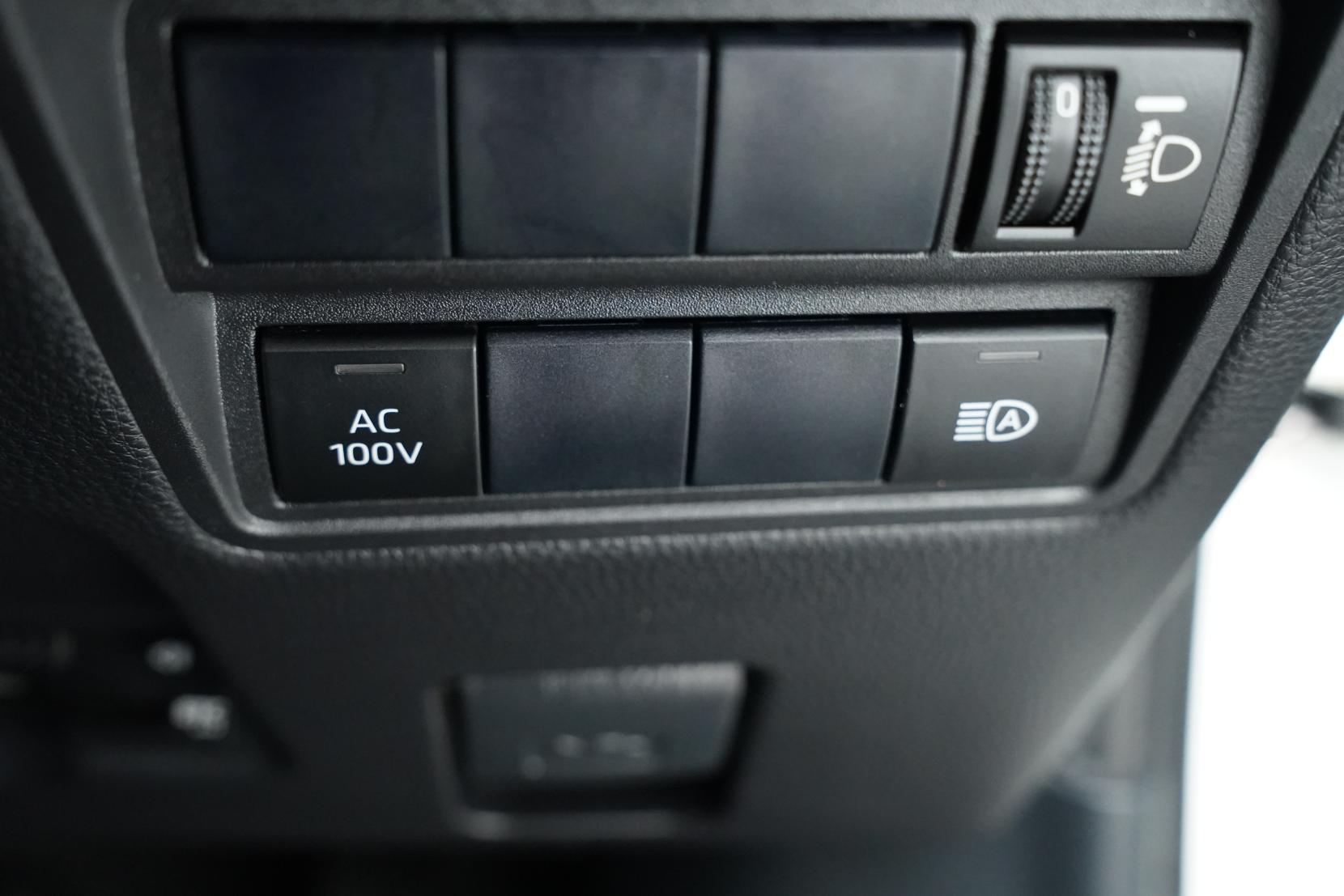 Toyota Yaris 1.5 Hybrid X