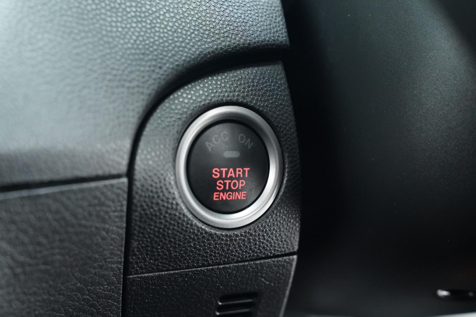 Mazda Axela Sport 20S Skyactiv