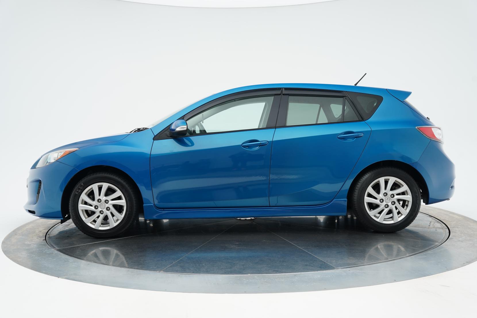 Mazda Axela Sport 20S Skyactiv