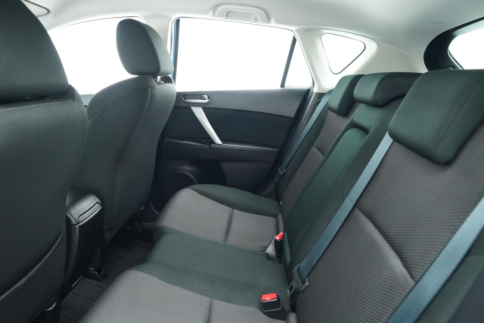 Mazda Axela Sport 20S Skyactiv