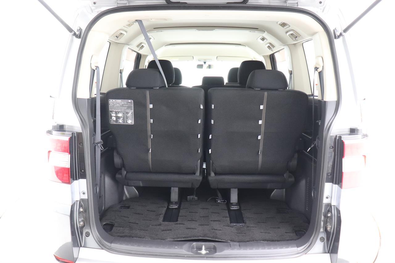 Mitsubishi Deica 2.3 4WD 8 Seater Turbo Diesel