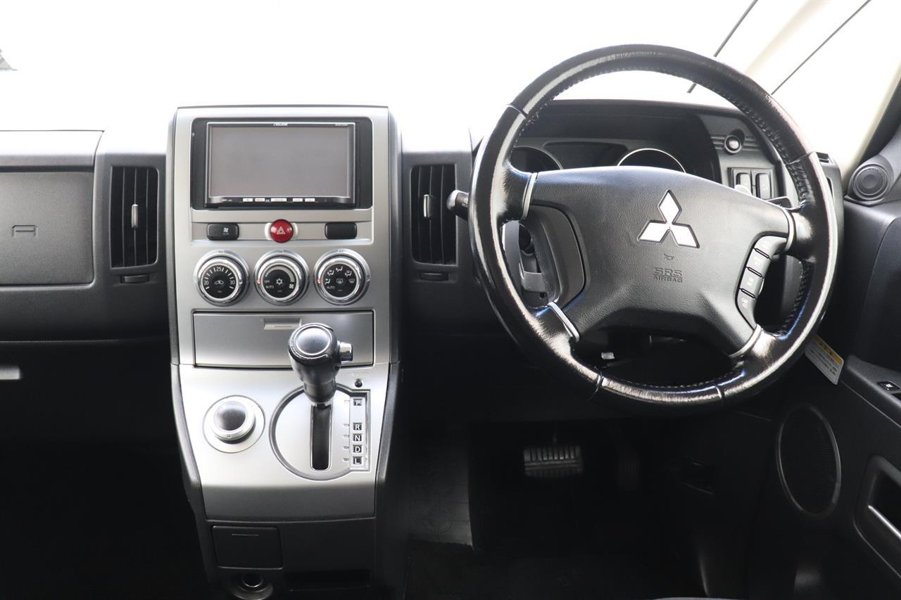 Mitsubishi Deica 2.3 4WD 8 Seater Turbo Diesel