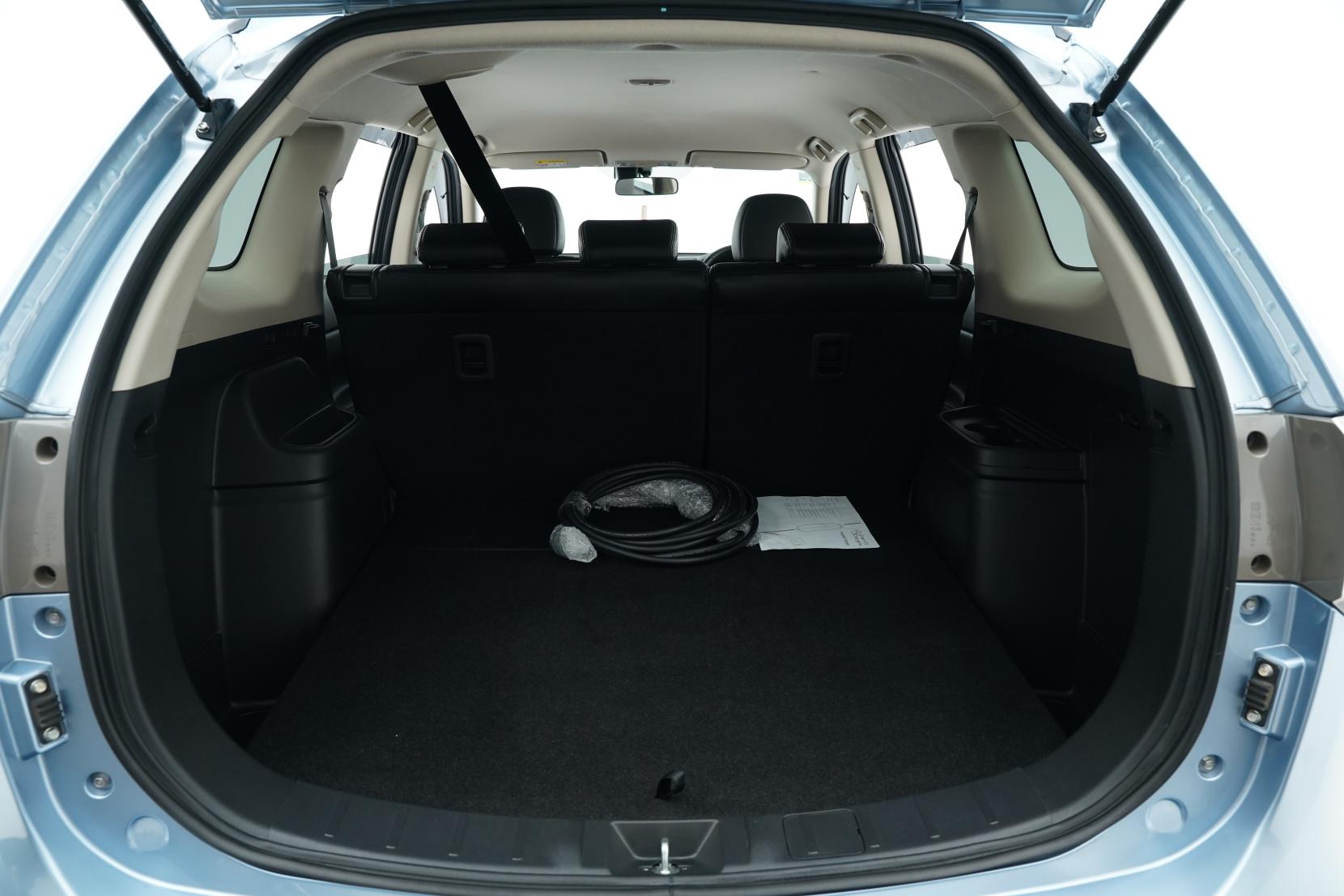 Mitsubishi Outlander 2.4 PHEV PHEV G PREMIUM PACKAGE 4WD