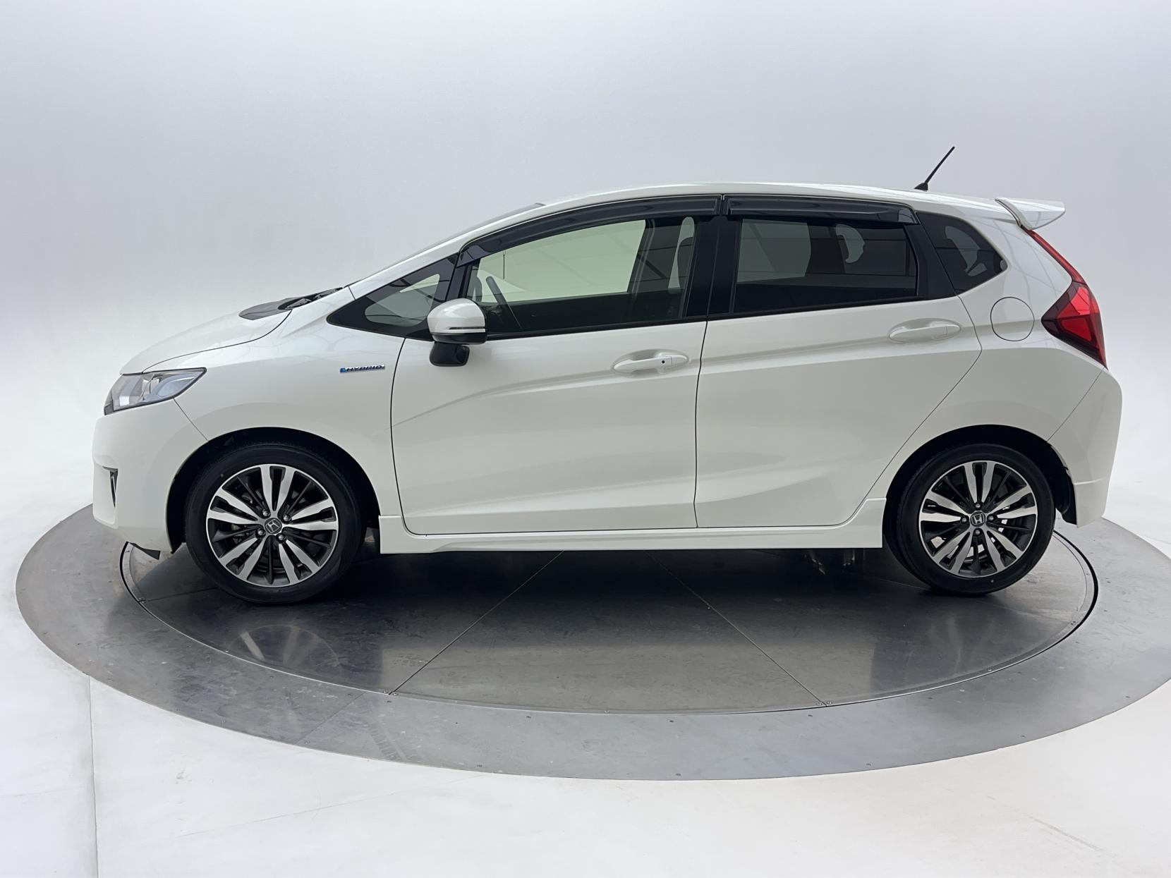 Honda Fit HYBRID S PACKAGE