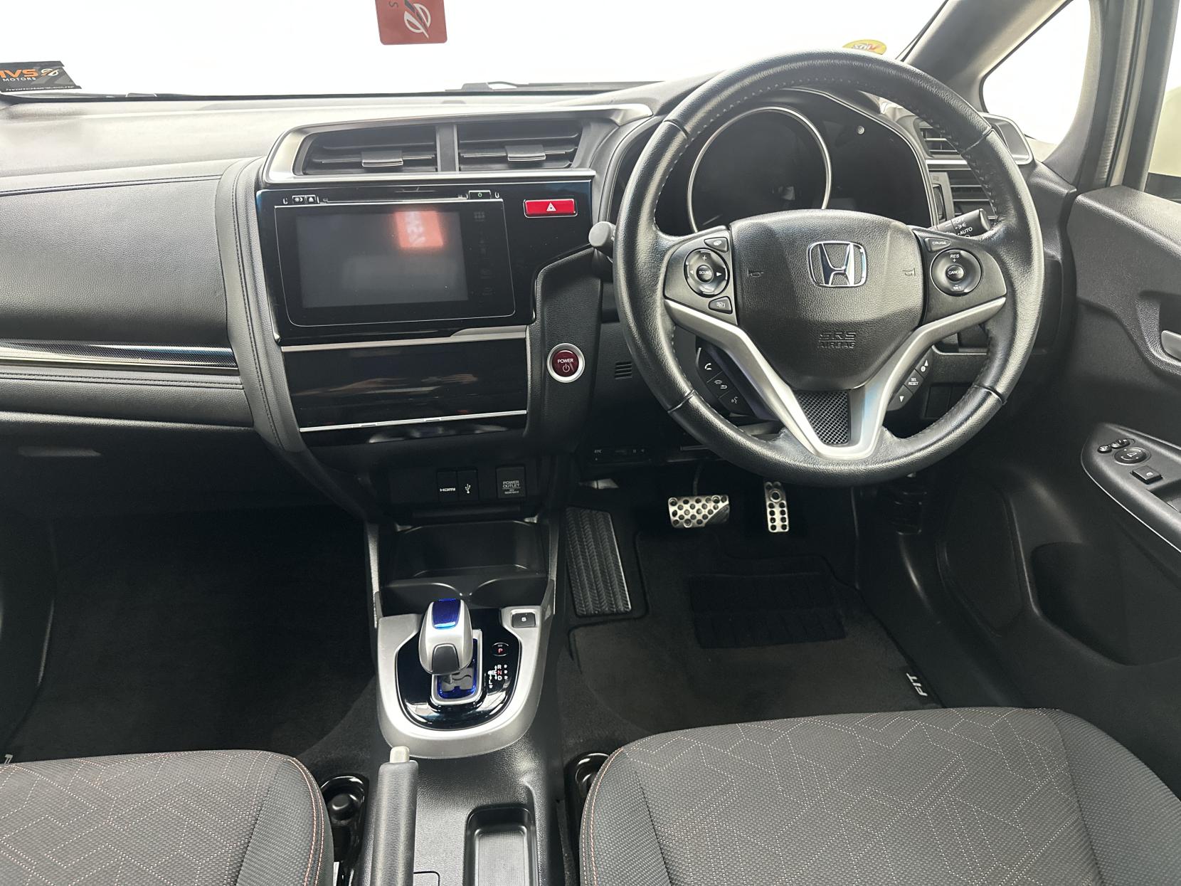 Honda Fit HYBRID S PACKAGE