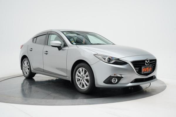 Mazda Axela 2.0 Hybrid S