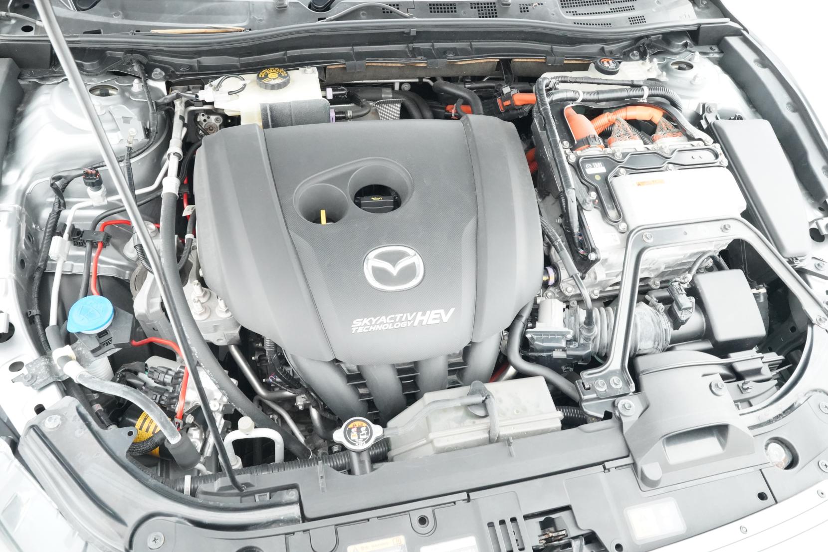 Mazda Axela 2.0 Hybrid S