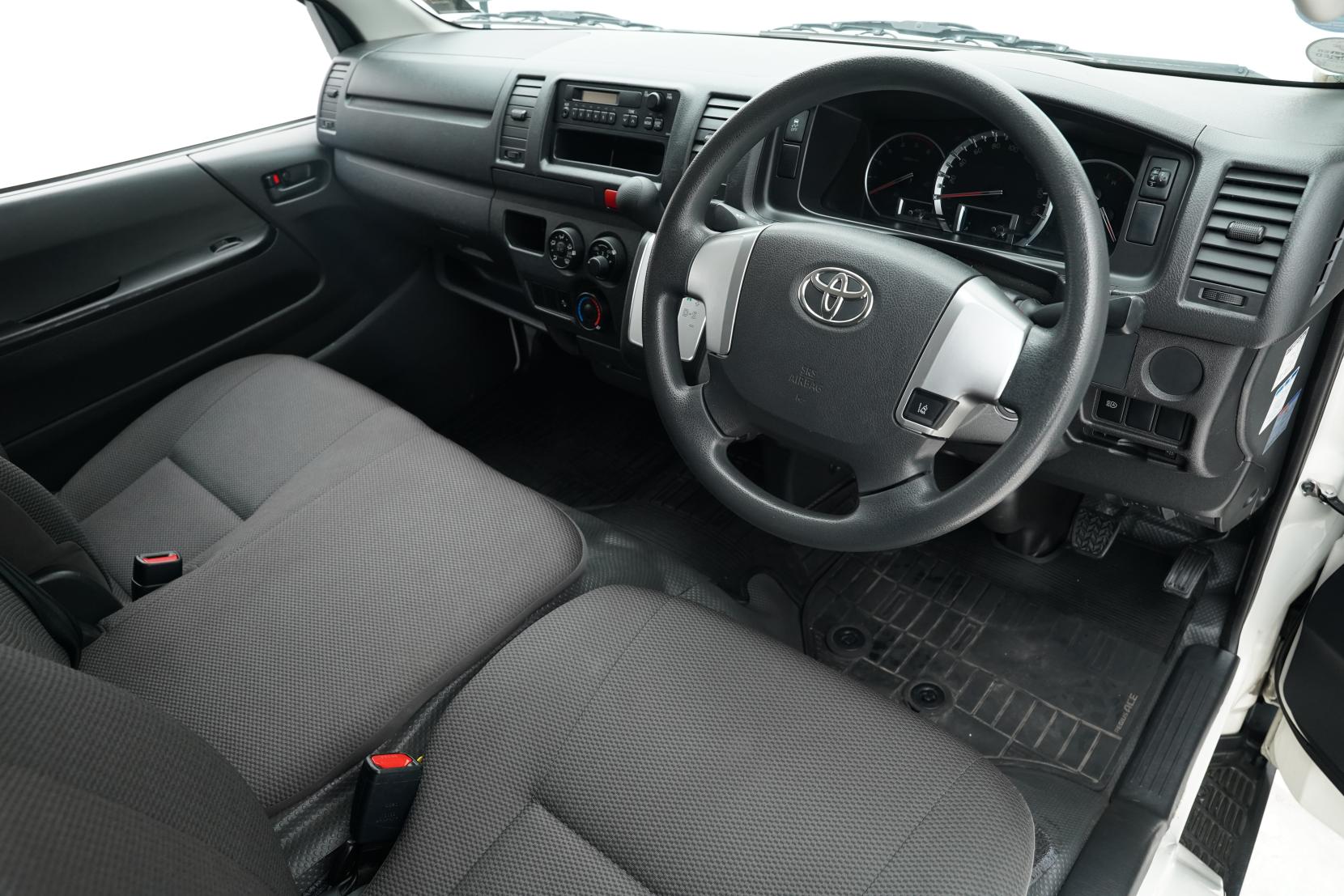 Toyota Hiace 2.8 Diesel DX