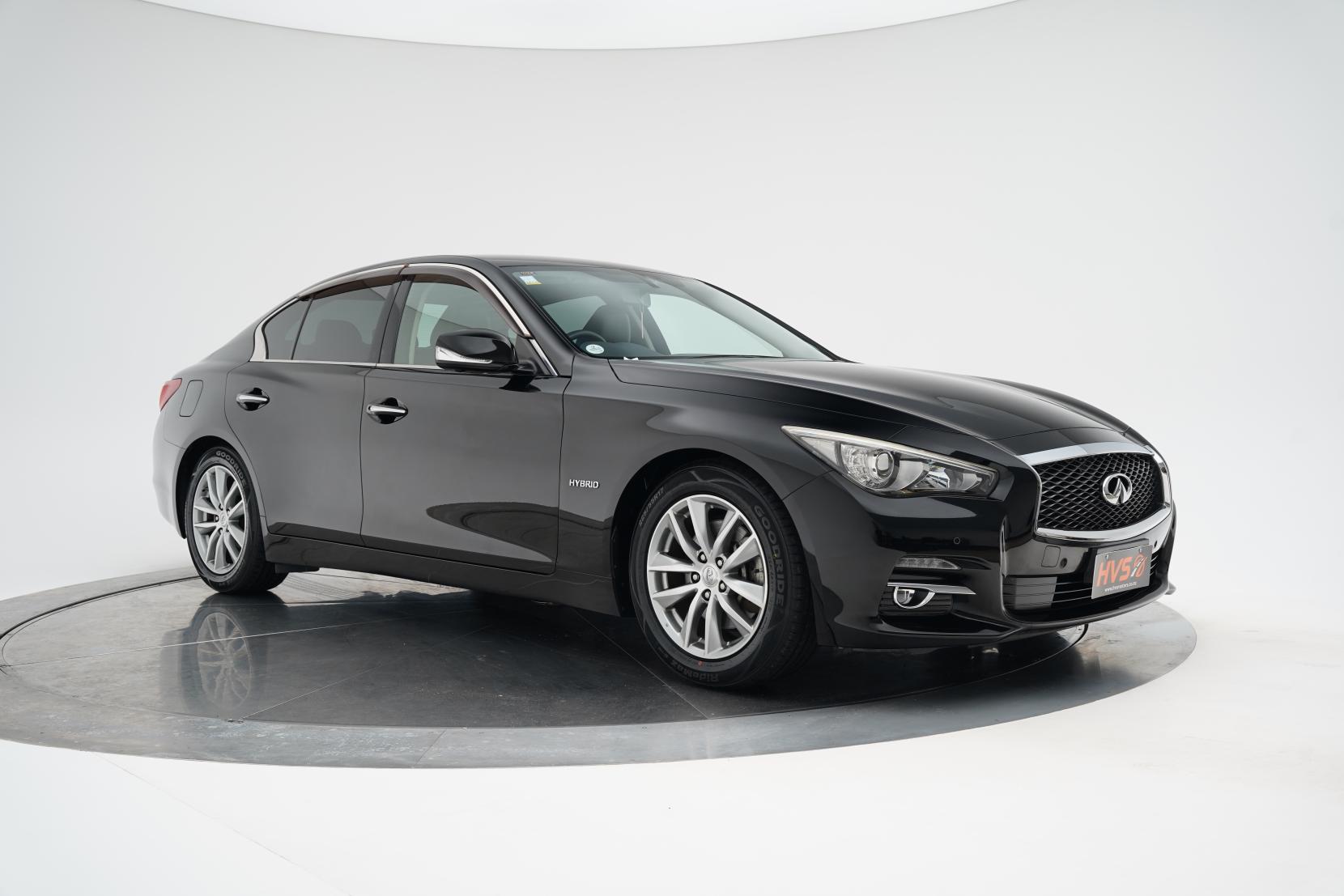 Nissan Skyline 3.5 350GT Leather