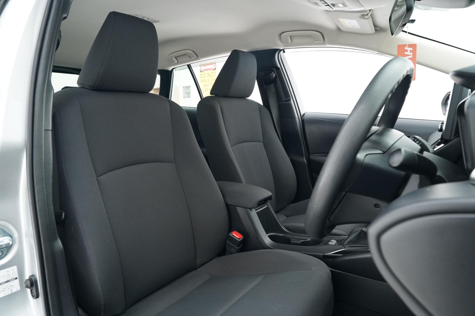 Toyota Corolla Touring Hybrid G-X