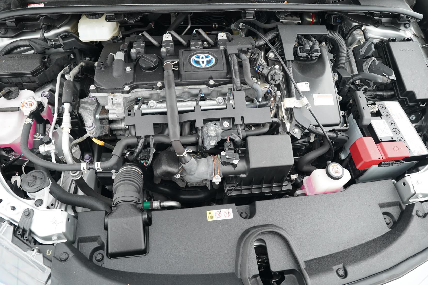 Toyota Corolla Touring Hybrid G-X