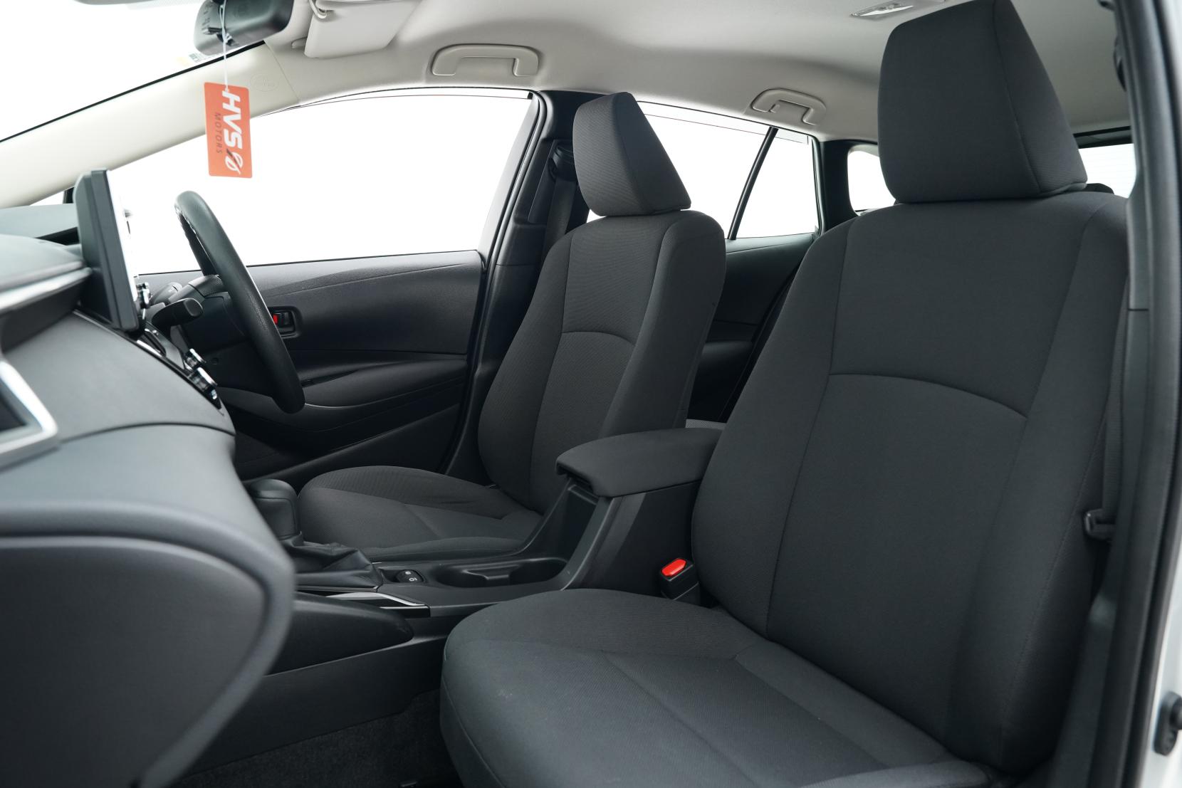 Toyota Corolla Touring Hybrid G-X