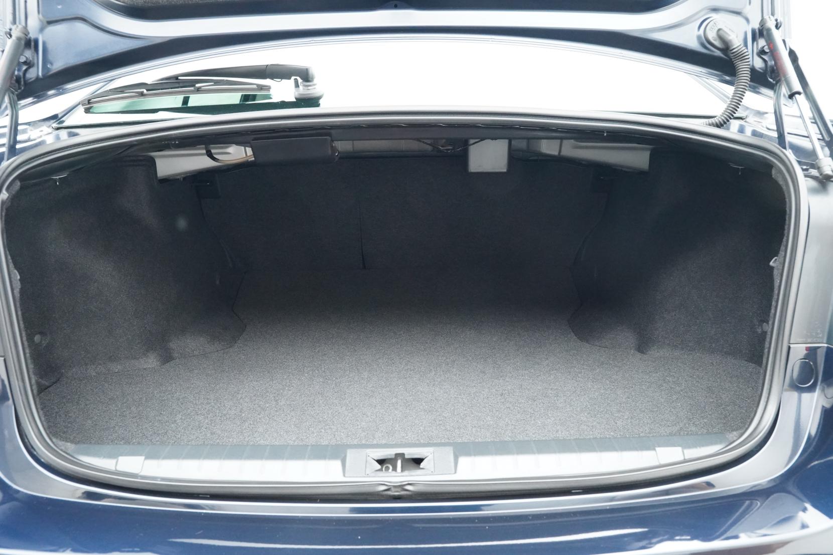 Subaru Legacy B4 2.5I EYESIGHT 4WD