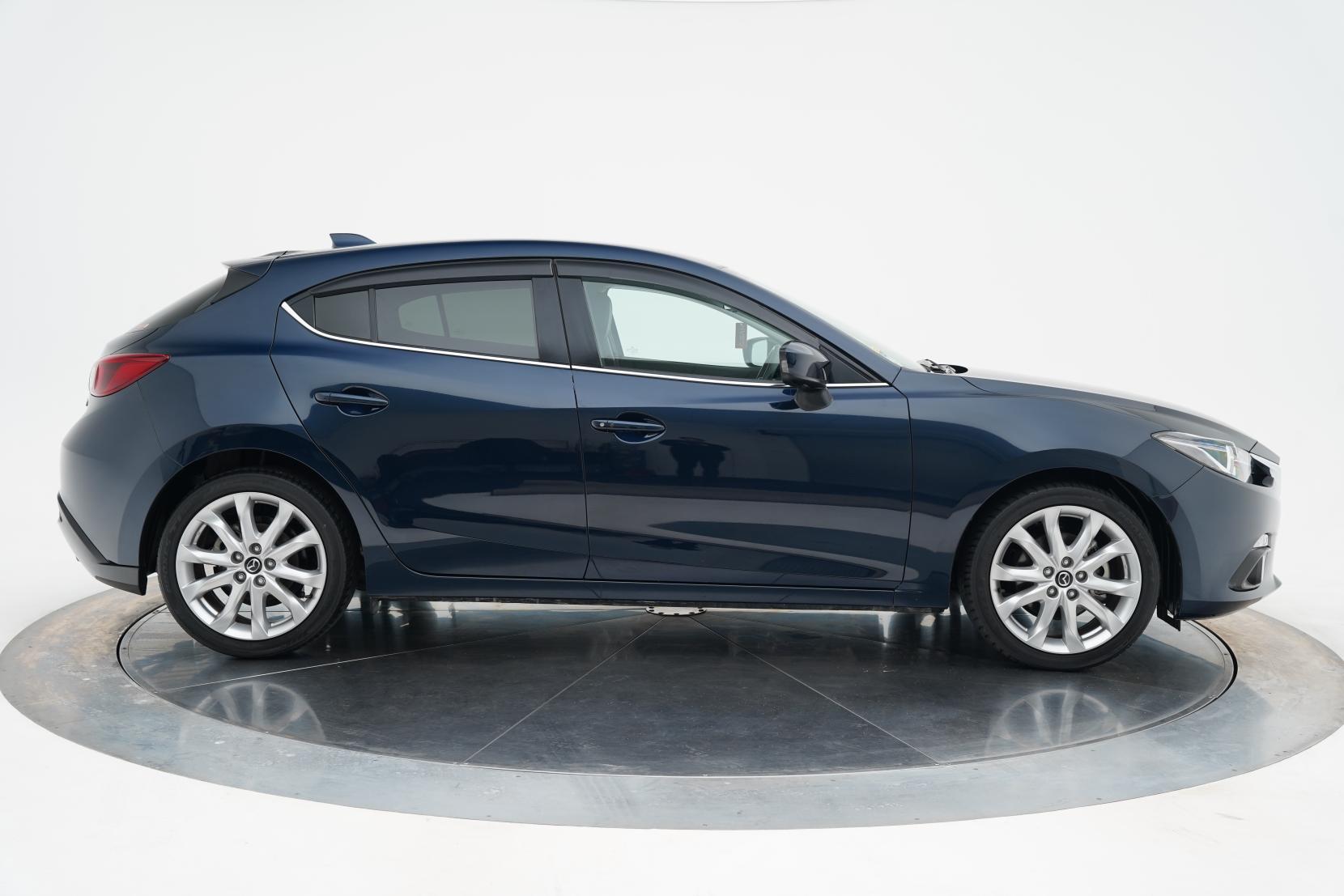 Mazda Axela 2.0 Sport 20S Touring L Package