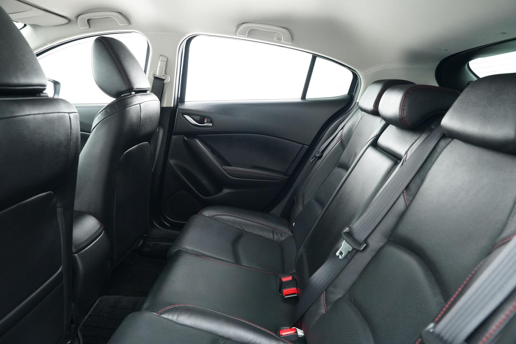 Mazda Axela 2.0 Sport 20S Touring L Package