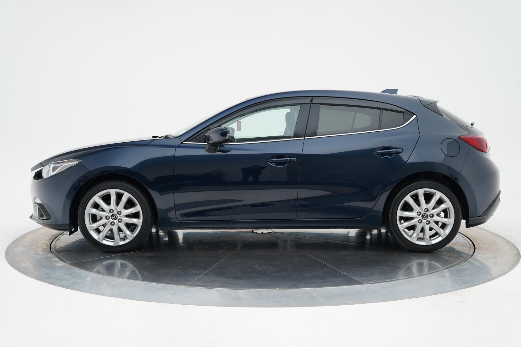 Mazda Axela 2.0 Sport 20S Touring L Package