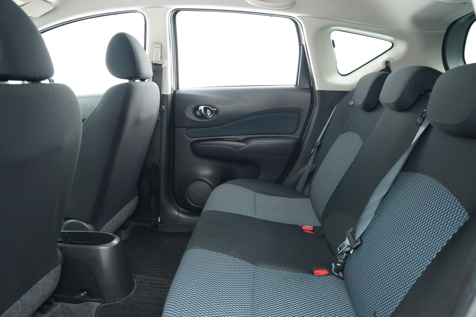 Nissan Note (2004–present) X