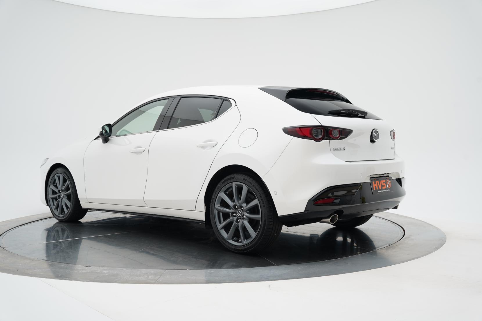 Mazda 3 2.0 Fastback 20S L