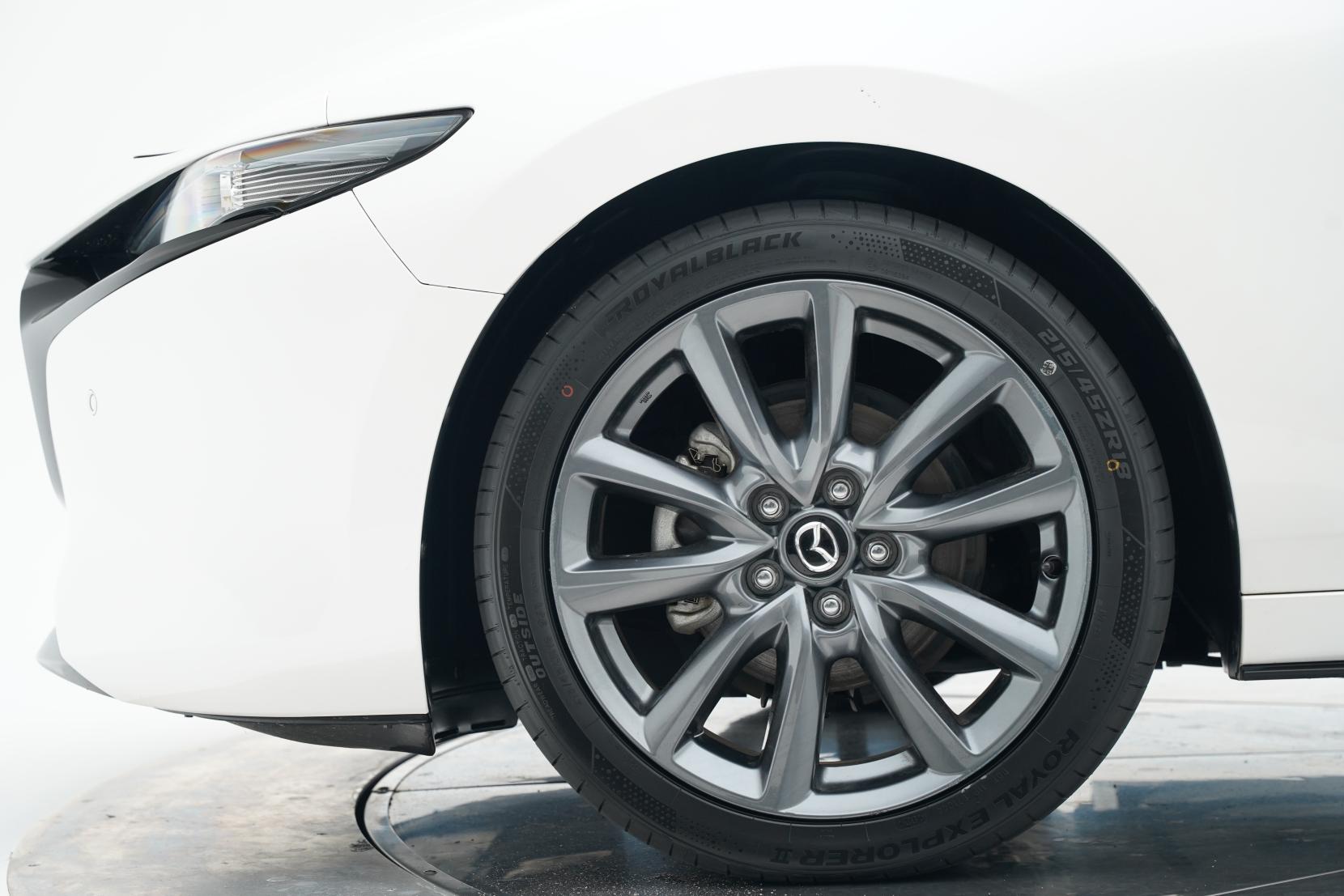 Mazda 3 2.0 Fastback 20S L