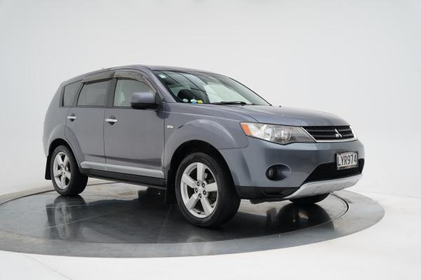 Mitsubishi Outlander 2.4 24G 4WD 7 Seater